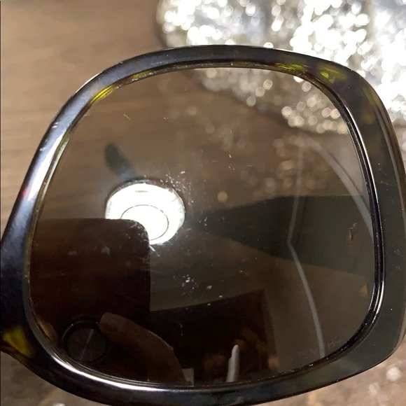 CHANEL Tortoise Shell CC Turnlock Sunglasses - Picture 12 of 16